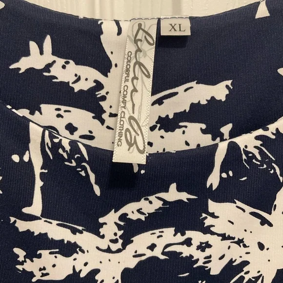 Lulu-B Cha Cha Style Dress with subtle ruffles and palm trees - Picture 2 of 5